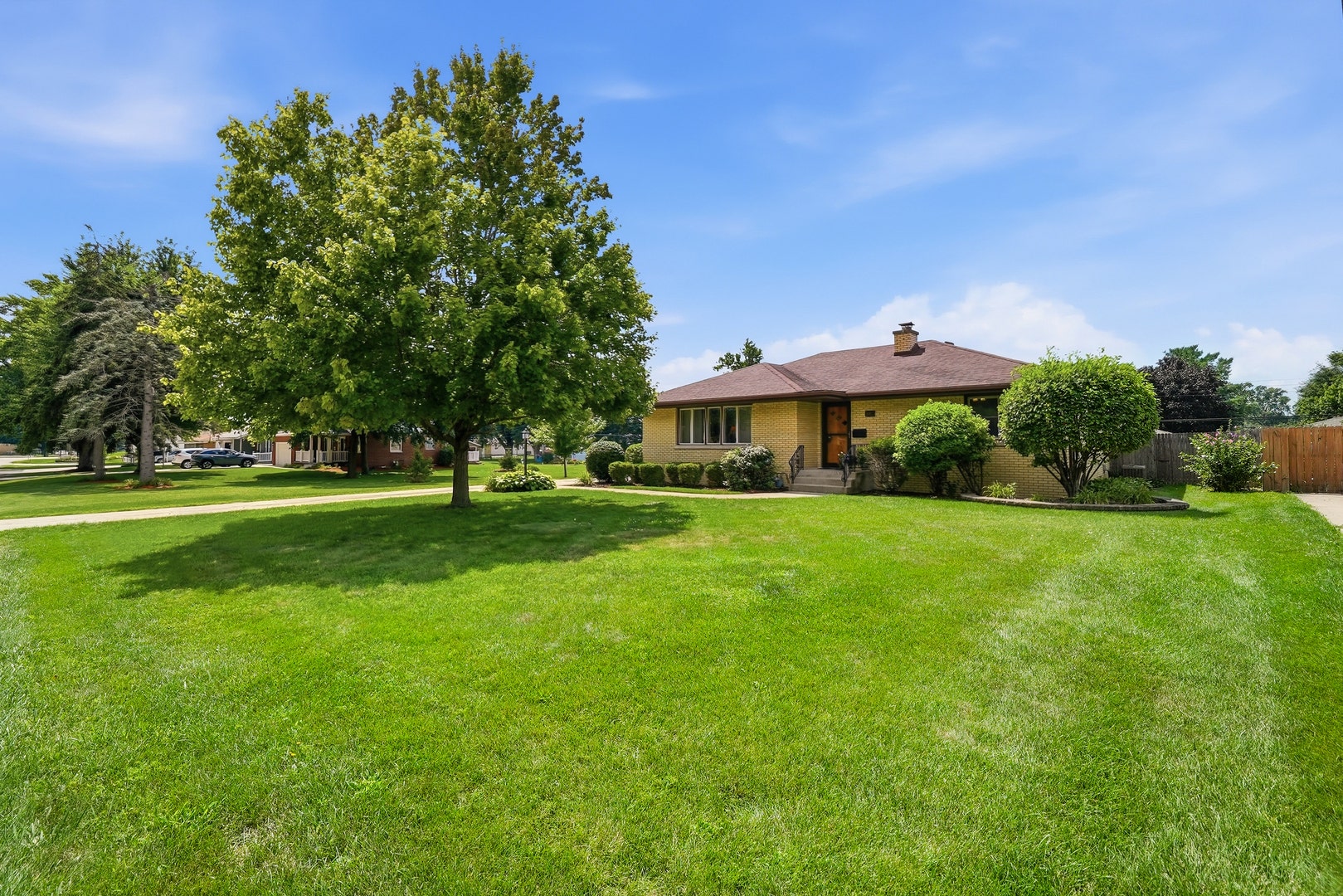 811 Magnolia Drive, Joliet, IL 60435 811 Magnolia Drive, Joliet, IL 60435
