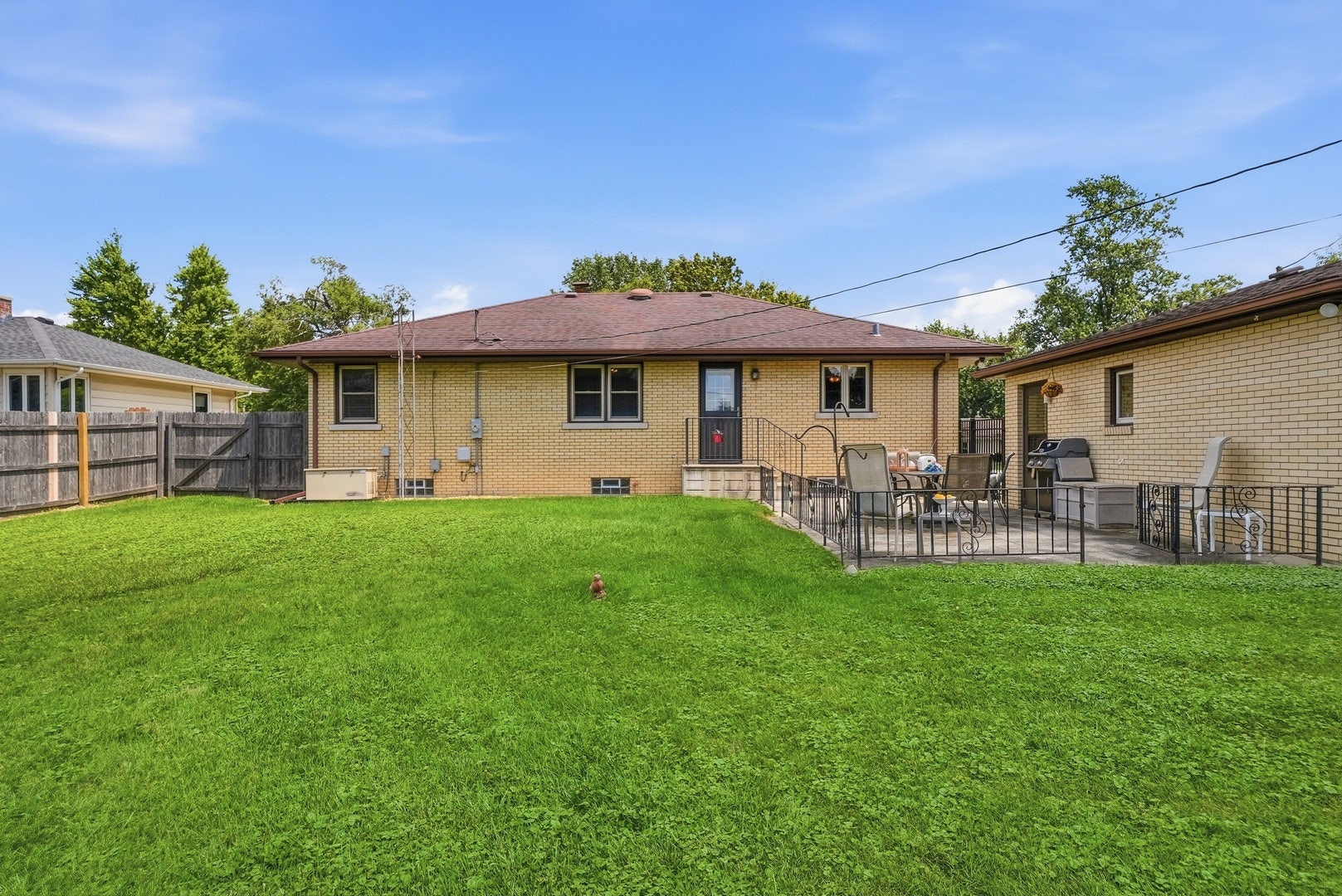 811 Magnolia Drive, Joliet, IL 60435 811 Magnolia Drive, Joliet, IL 60435