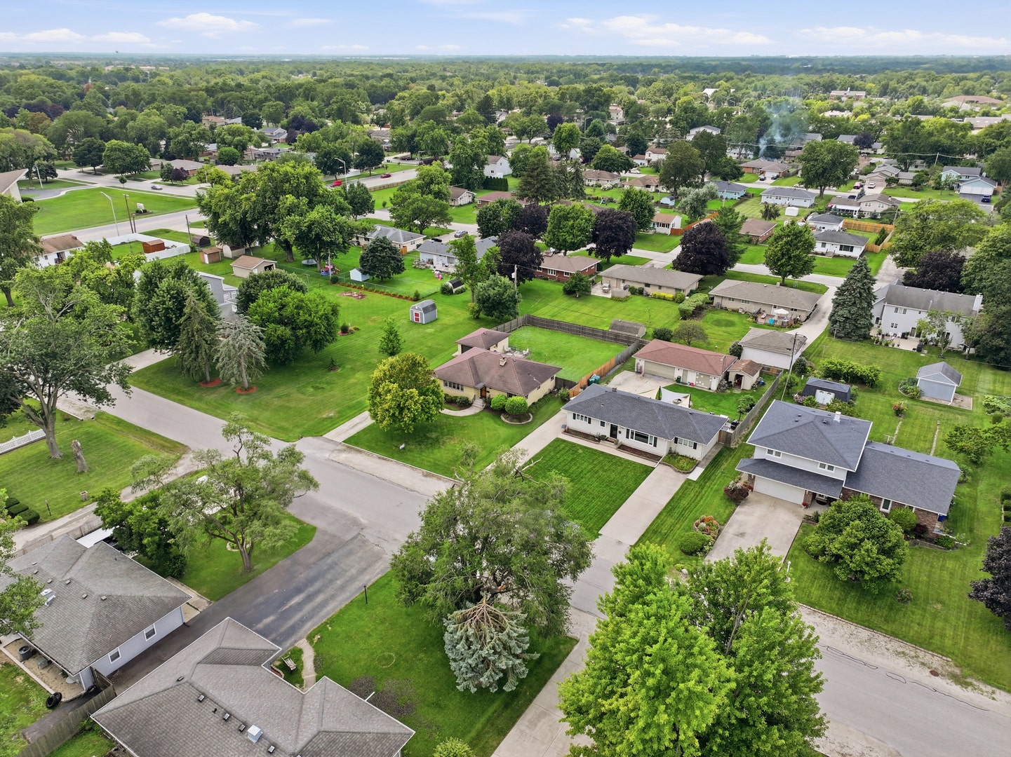 811 Magnolia Drive, Joliet, IL 60435 811 Magnolia Drive, Joliet, IL 60435