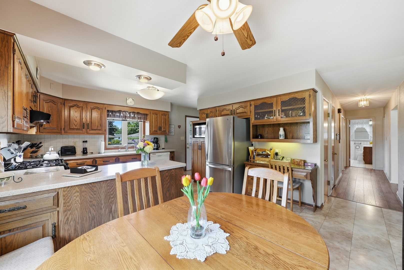 811 Magnolia Drive, Joliet, IL 60435 811 Magnolia Drive, Joliet, IL 60435