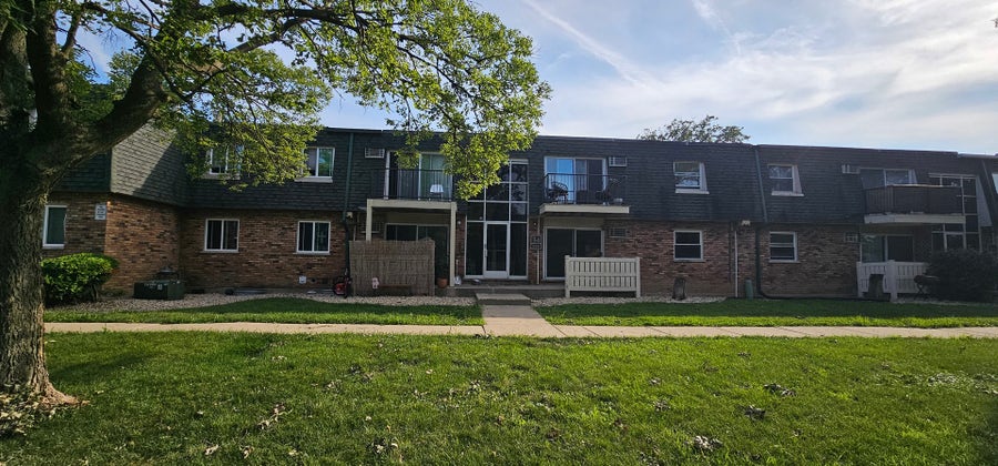 Property photo for 9958 S 84TH Terrace, #206, Palos Hills, IL