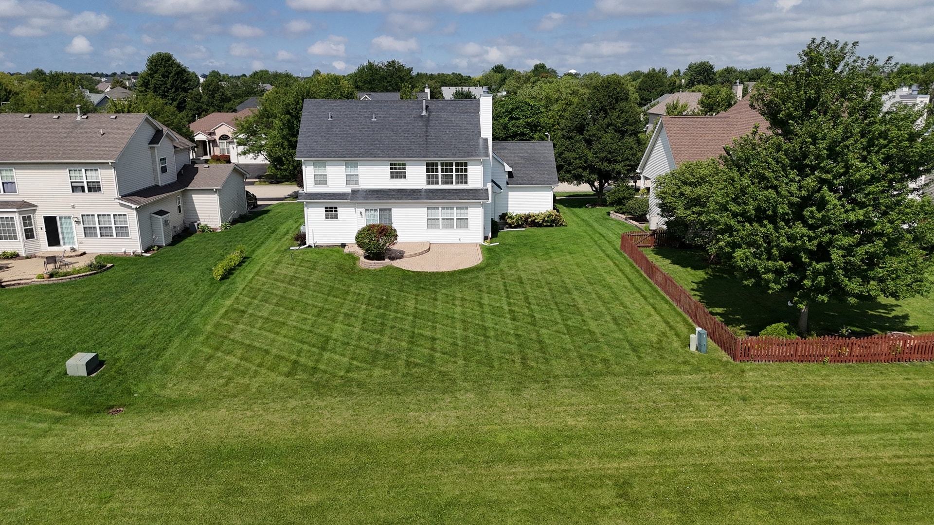 2212 James Leigh Drive, Aurora, IL 60503 2212 James Leigh Drive, Aurora, IL 60503