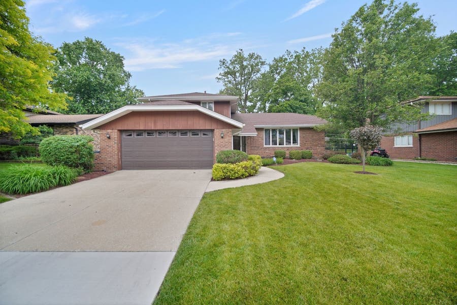 Property photo for 13060 S Cypress Lane, Palos Heights, IL