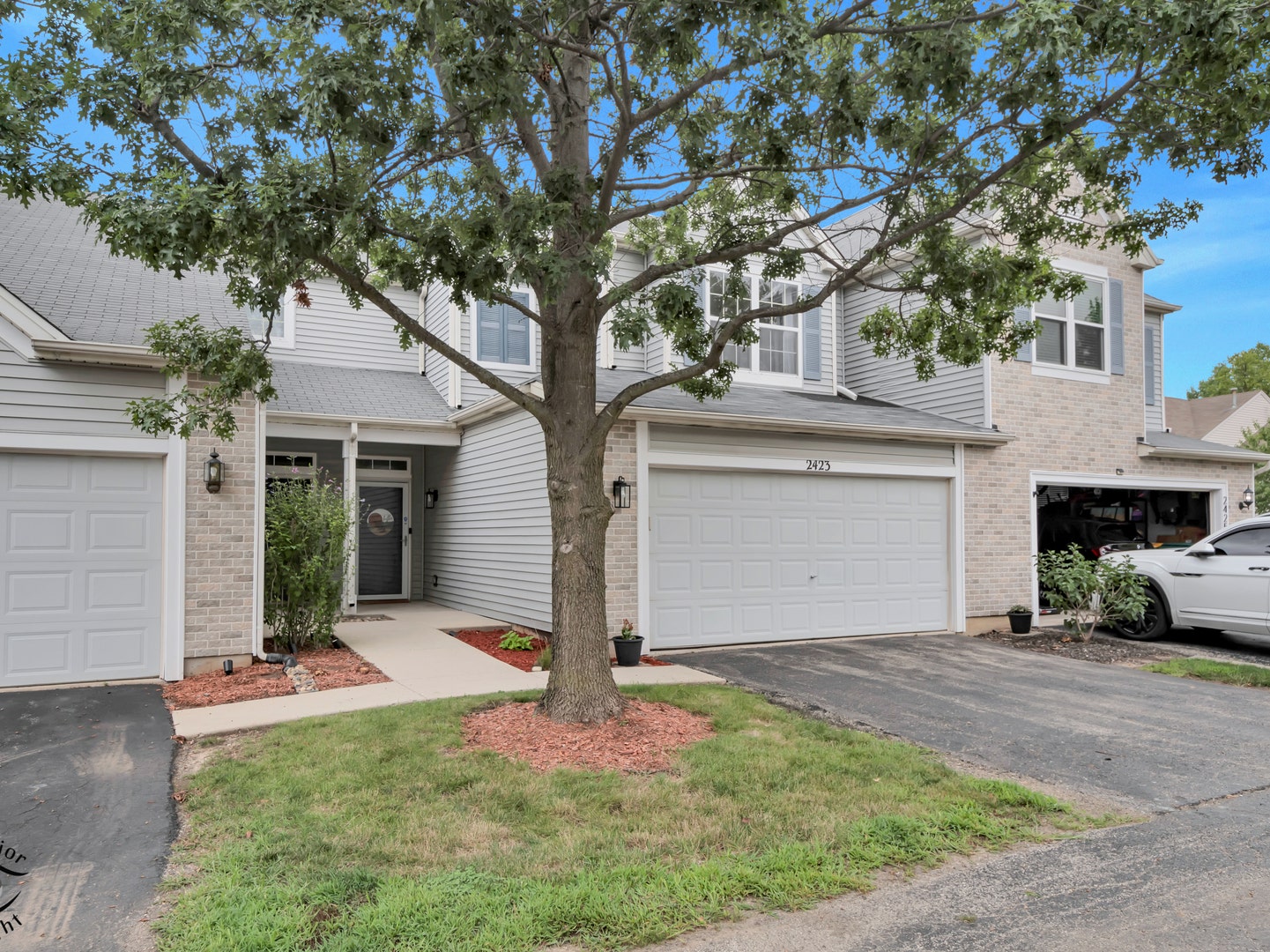 2423 Rocky Hill Circle, Joliet, IL 60432 2423 Rocky Hill Circle, Joliet, IL 60432