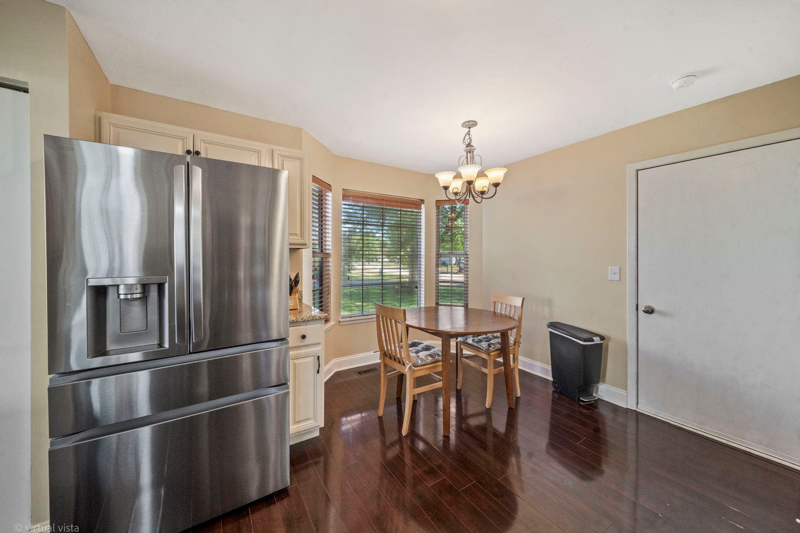 990 Pennwood Lane, Bolingbrook, IL 60440 990 Pennwood Lane, Bolingbrook, IL 60440