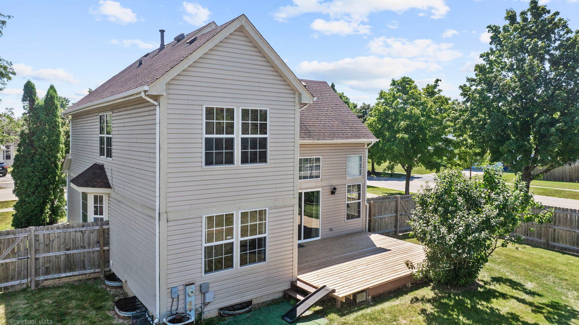 990 Pennwood Lane, Bolingbrook, IL 60440 990 Pennwood Lane, Bolingbrook, IL 60440