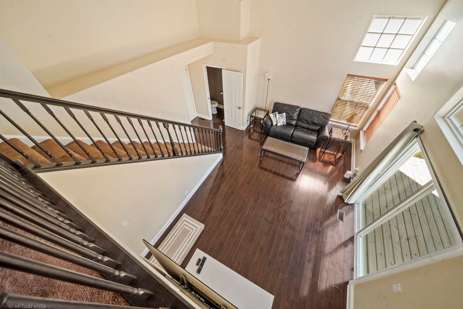 990 Pennwood Lane, Bolingbrook, IL 60440 990 Pennwood Lane, Bolingbrook, IL 60440