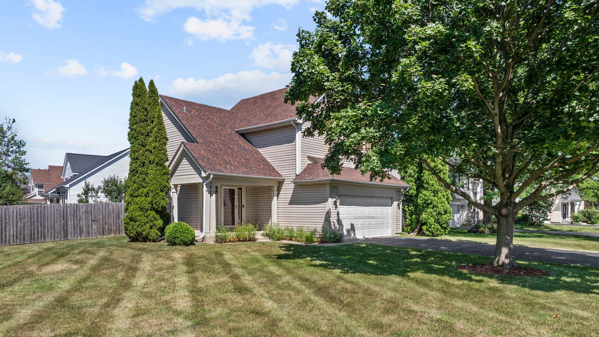 990 Pennwood Lane, Bolingbrook, IL 60440 990 Pennwood Lane, Bolingbrook, IL 60440