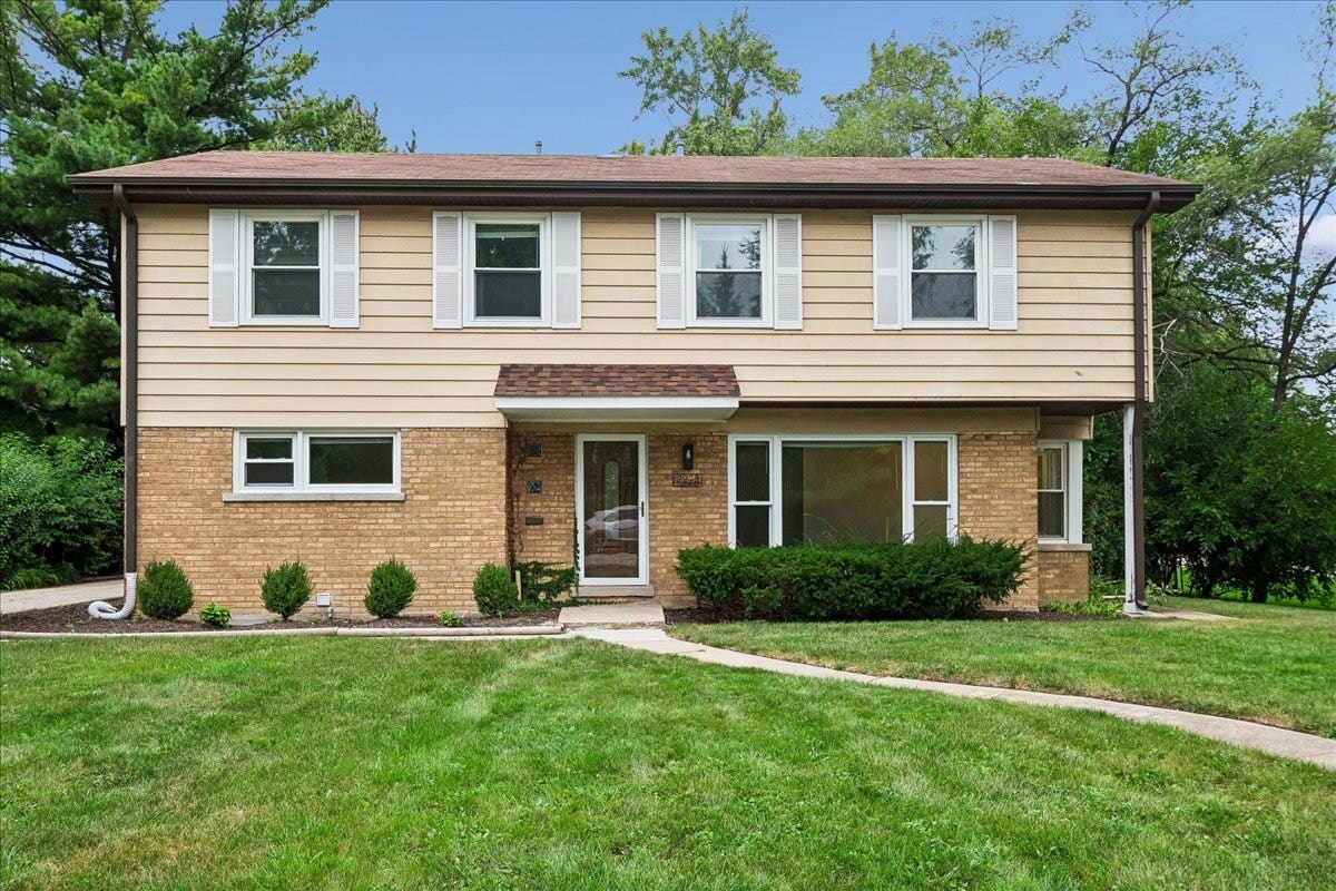 2272 Asbury Road, Northbrook, IL 60062 2272 Asbury Road, Northbrook, IL 60062