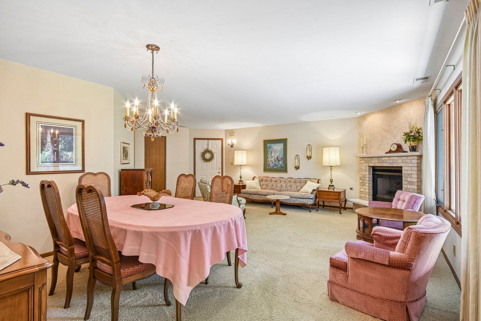 2545 Harbor Drive, Joliet, IL 60431 2545 Harbor Drive, Joliet, IL 60431