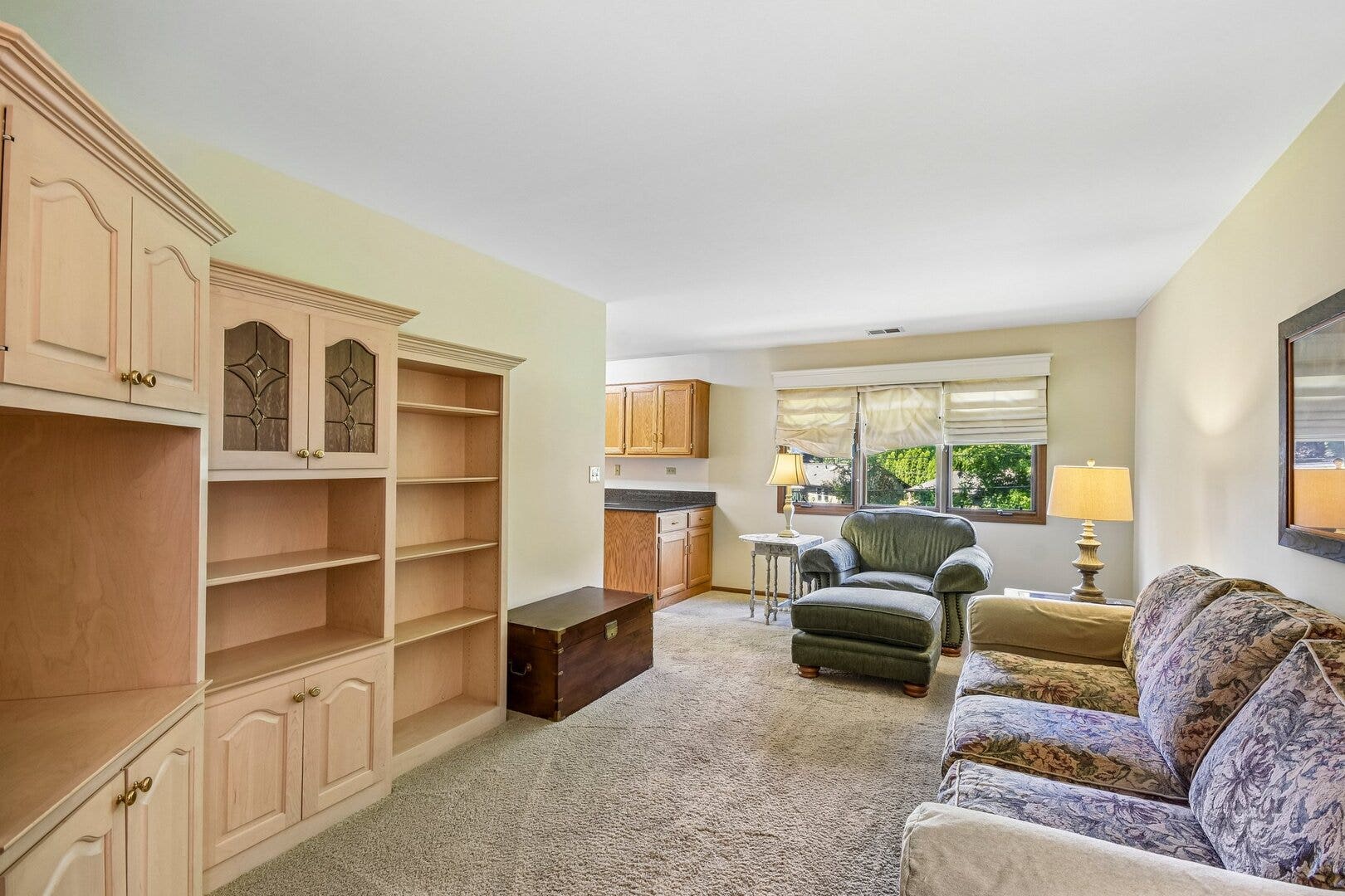 2545 Harbor Drive, Joliet, IL 60431 2545 Harbor Drive, Joliet, IL 60431