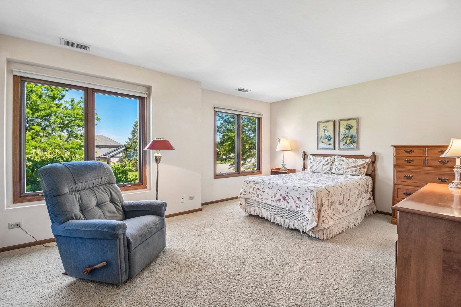 2545 Harbor Drive, Joliet, IL 60431 2545 Harbor Drive, Joliet, IL 60431