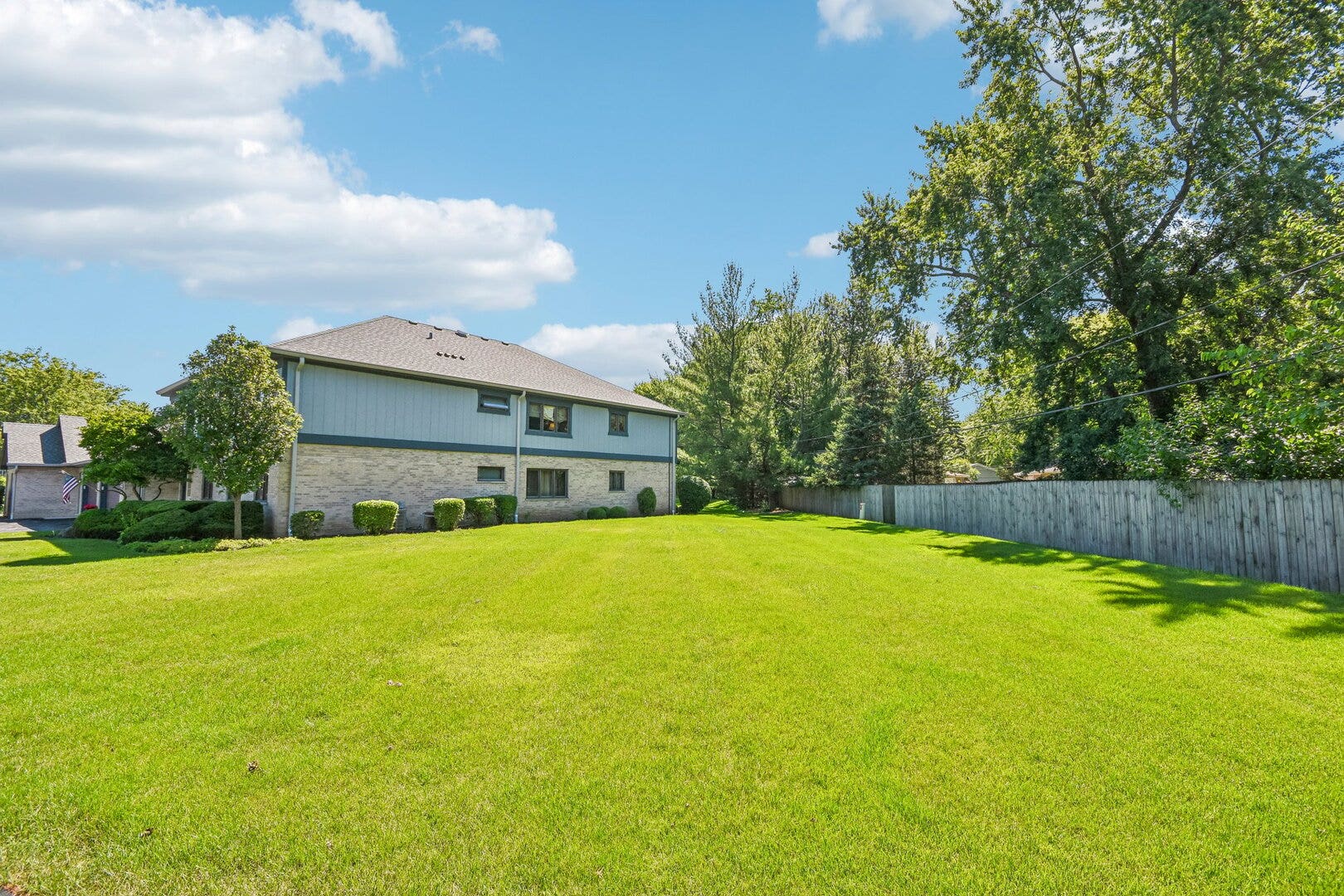 2545 Harbor Drive, Joliet, IL 60431 2545 Harbor Drive, Joliet, IL 60431