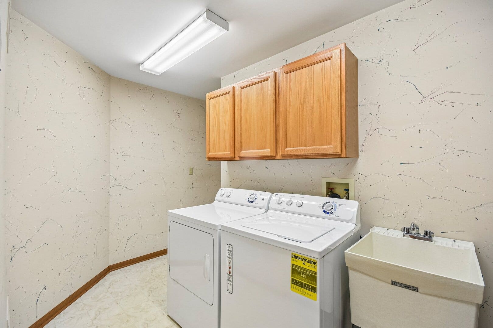 2545 Harbor Drive, Joliet, IL 60431 2545 Harbor Drive, Joliet, IL 60431