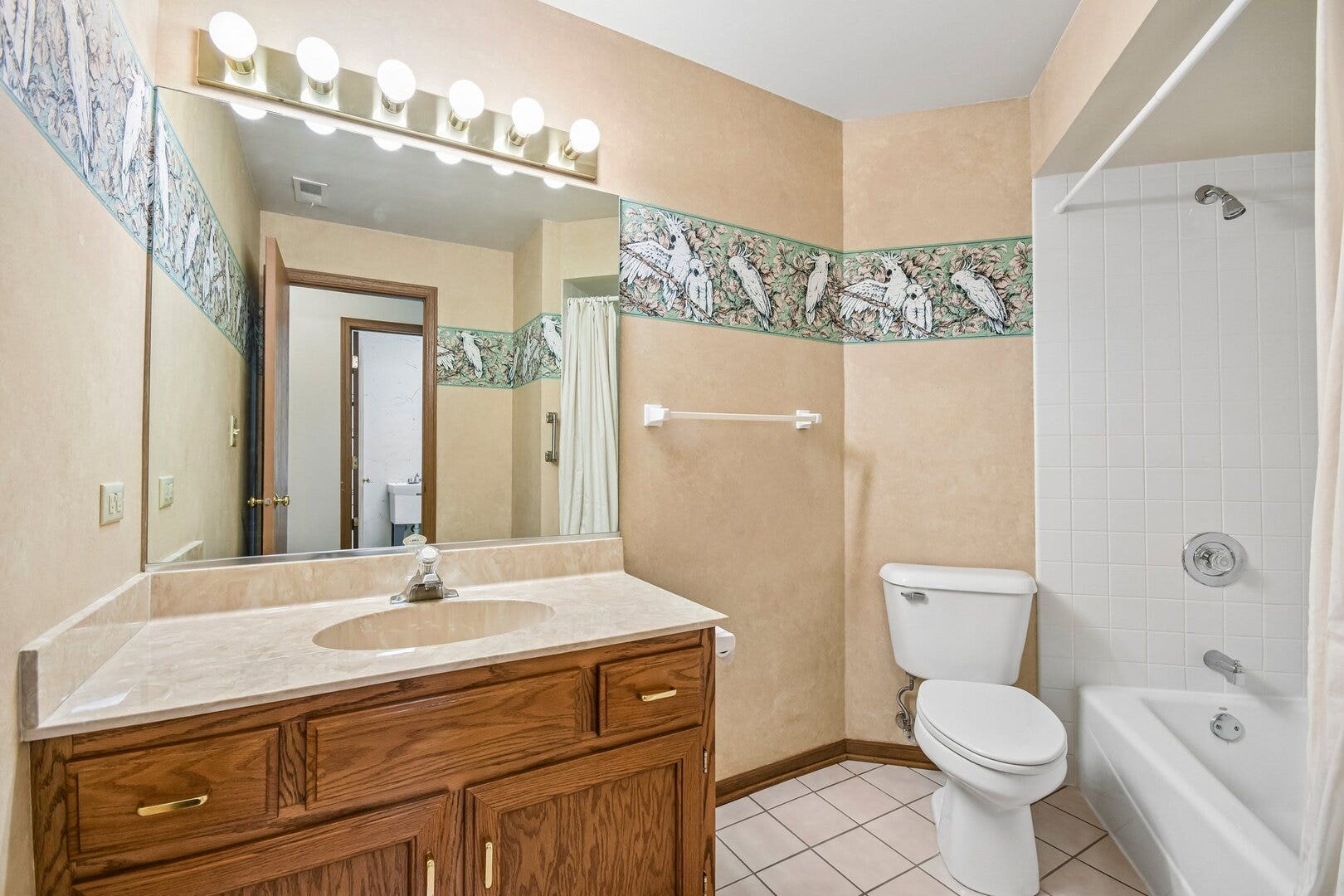 2545 Harbor Drive, Joliet, IL 60431 2545 Harbor Drive, Joliet, IL 60431