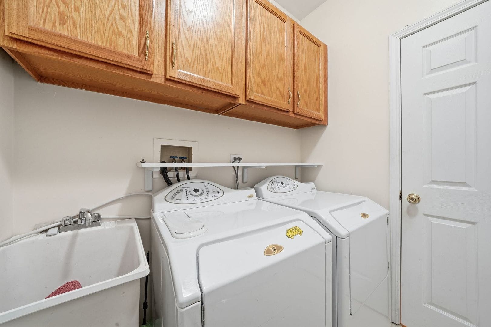 1944 School House Lane, Aurora, IL 60506 1944 School House Lane, Aurora, IL 60506