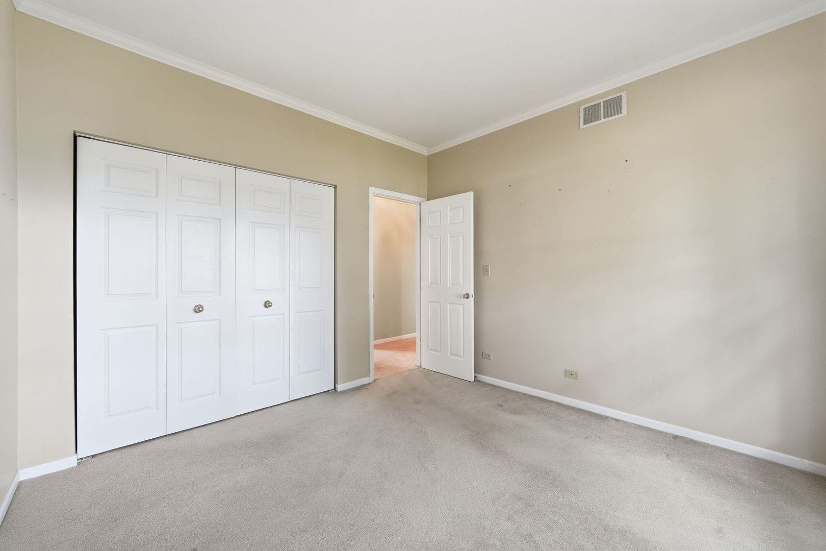1944 School House Lane, Aurora, IL 60506 1944 School House Lane, Aurora, IL 60506