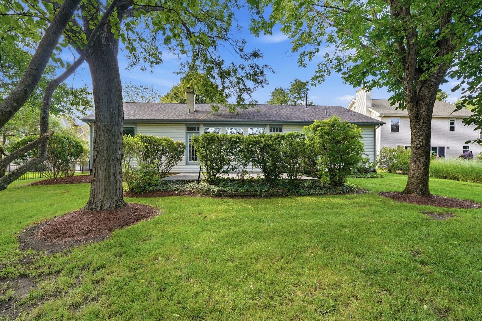 1944 School House Lane, Aurora, IL 60506 1944 School House Lane, Aurora, IL 60506