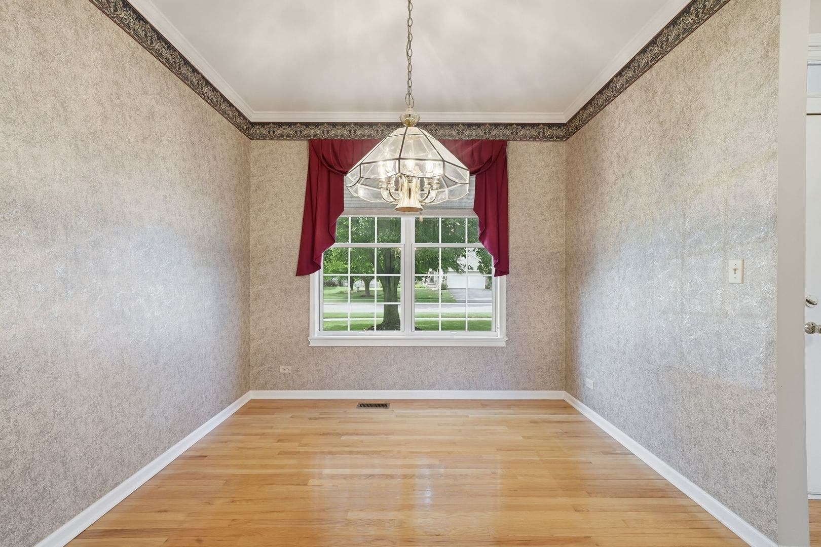 1944 School House Lane, Aurora, IL 60506 1944 School House Lane, Aurora, IL 60506