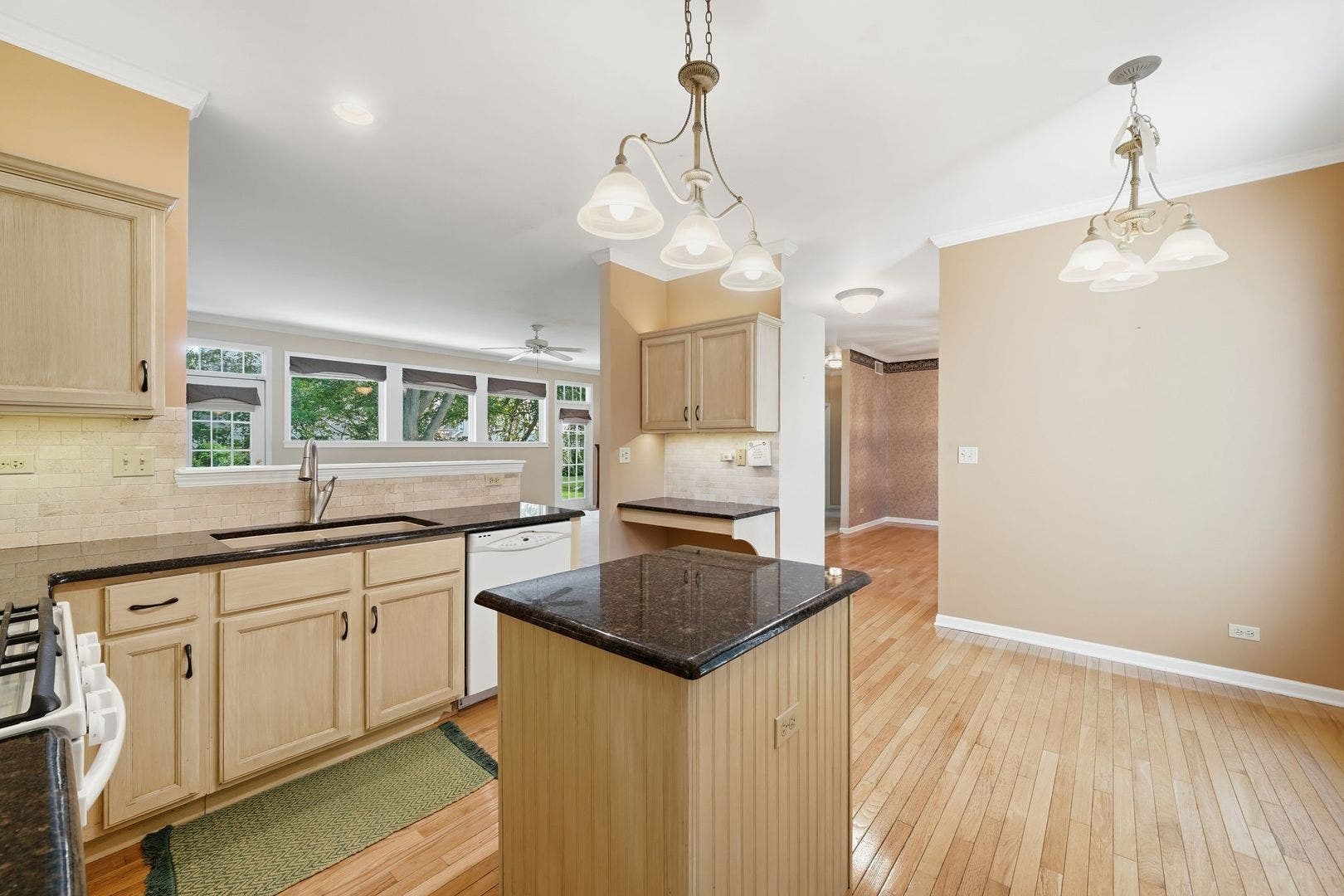 1944 School House Lane, Aurora, IL 60506 1944 School House Lane, Aurora, IL 60506