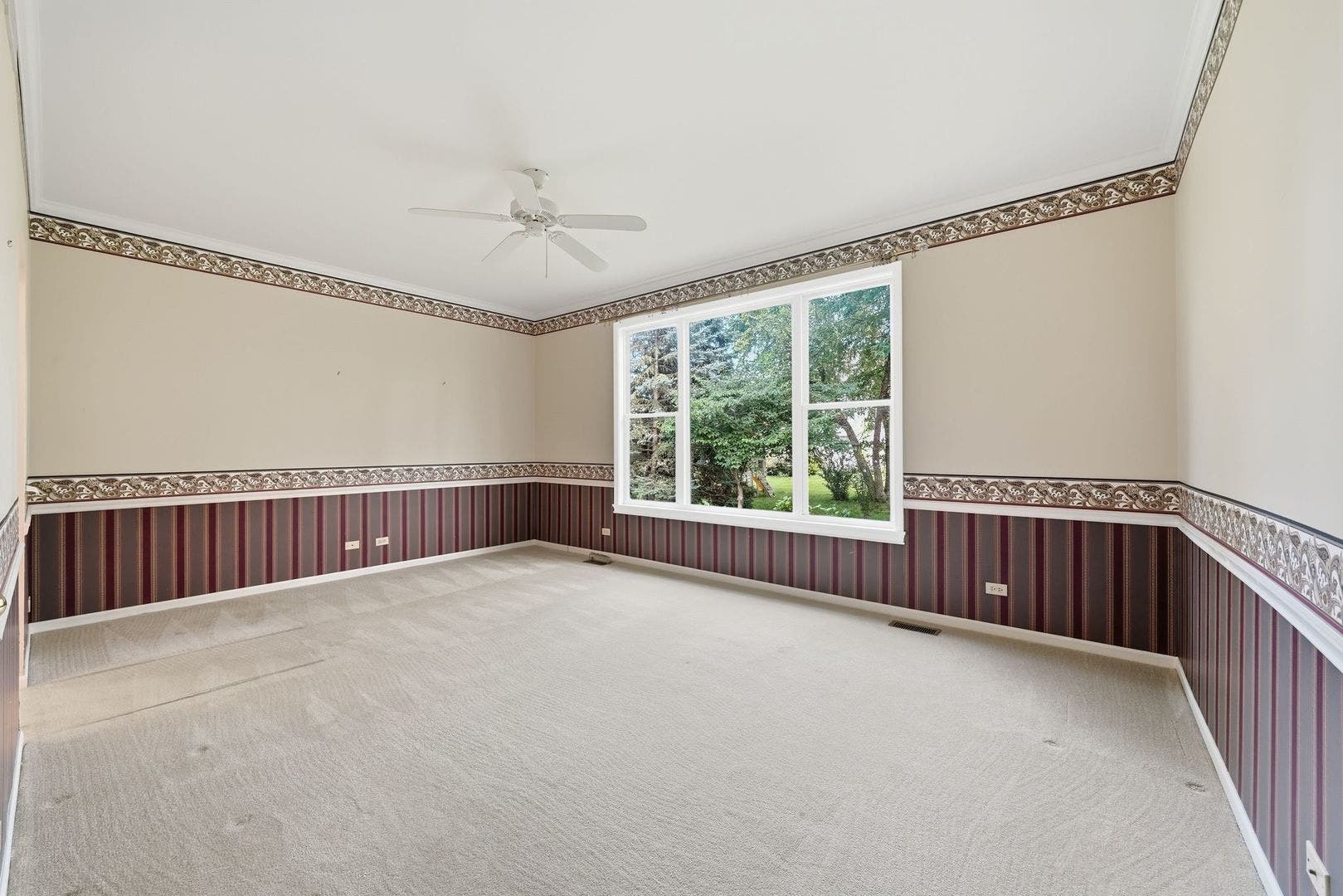 1944 School House Lane, Aurora, IL 60506 1944 School House Lane, Aurora, IL 60506