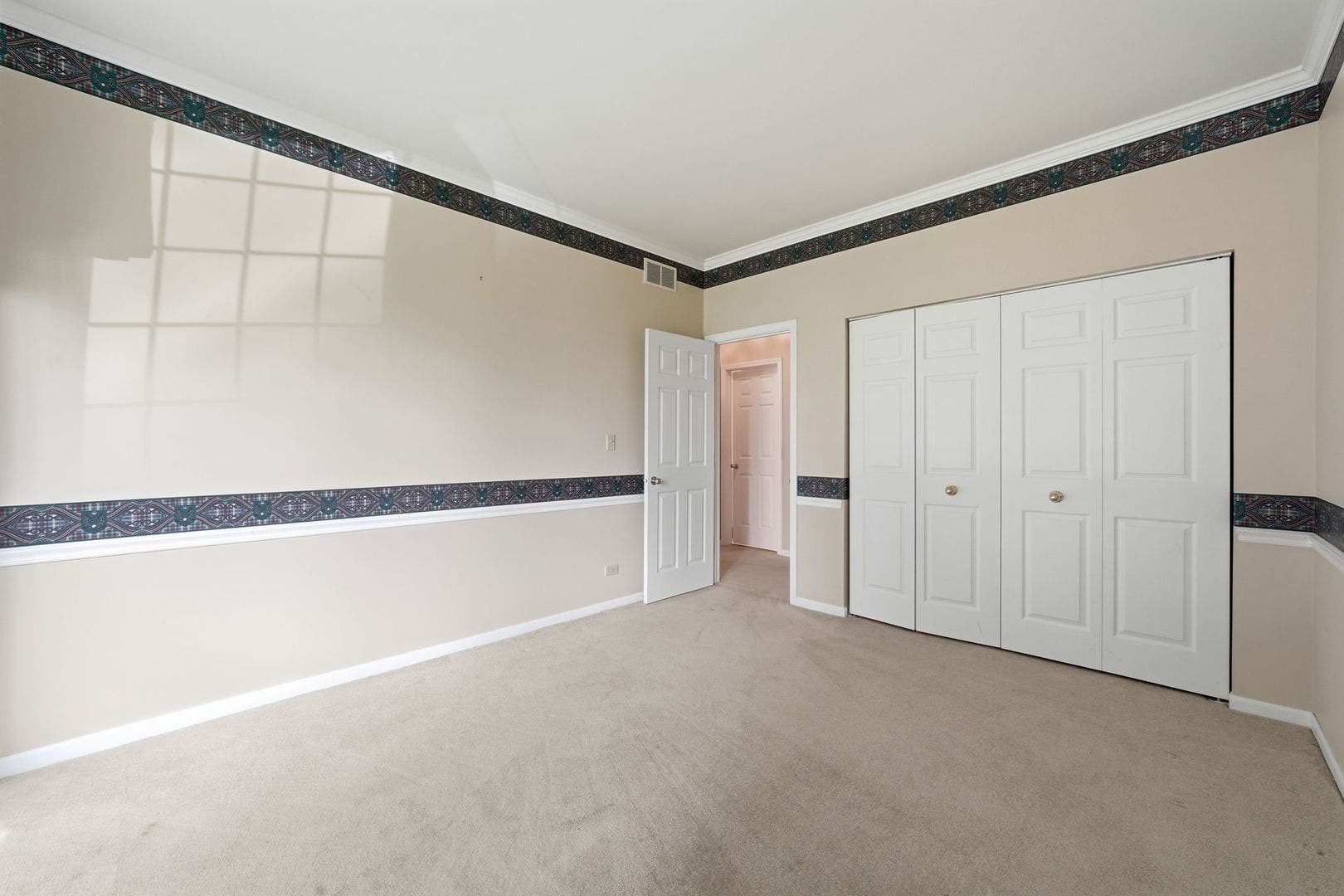 1944 School House Lane, Aurora, IL 60506 1944 School House Lane, Aurora, IL 60506