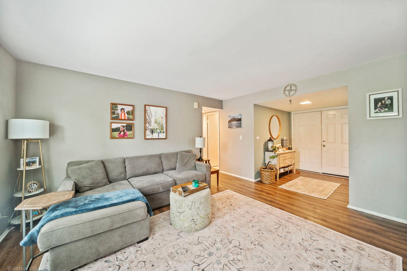 213 Lexington Drive, Bolingbrook, IL 60440