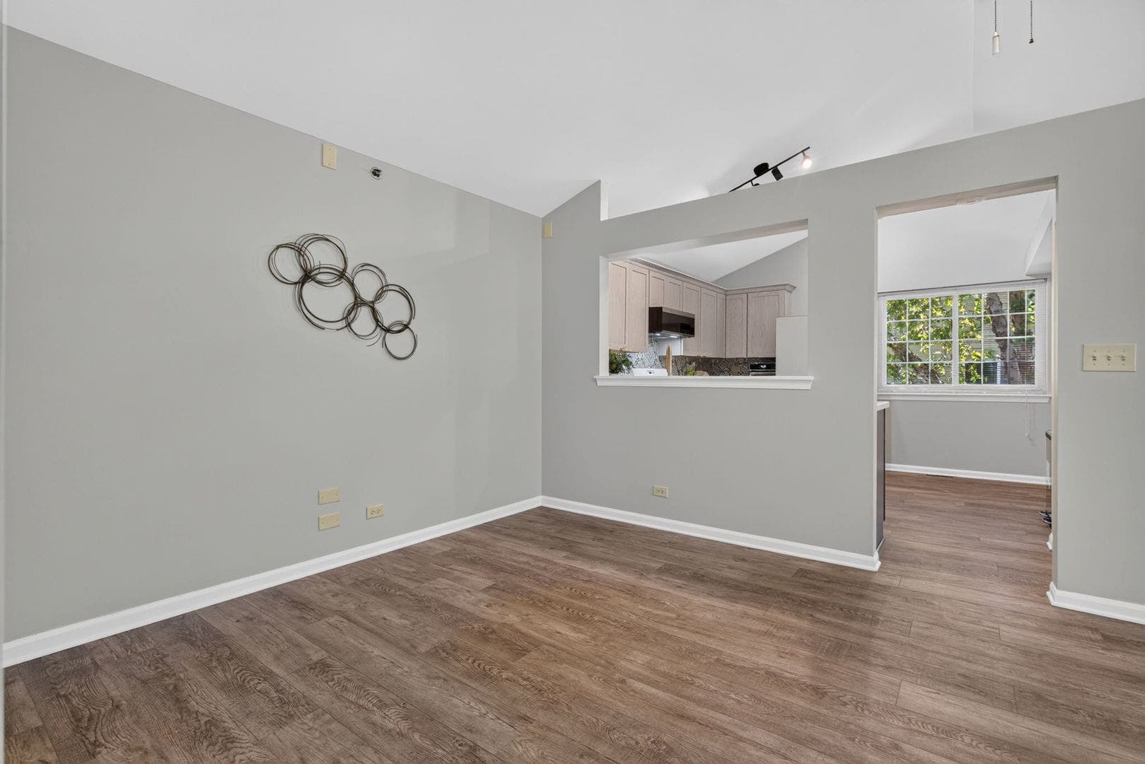 320 Fieldstone Court, #320, Bolingbrook, IL 60440 320 Fieldstone Court, #320, Bolingbrook, IL 60440
