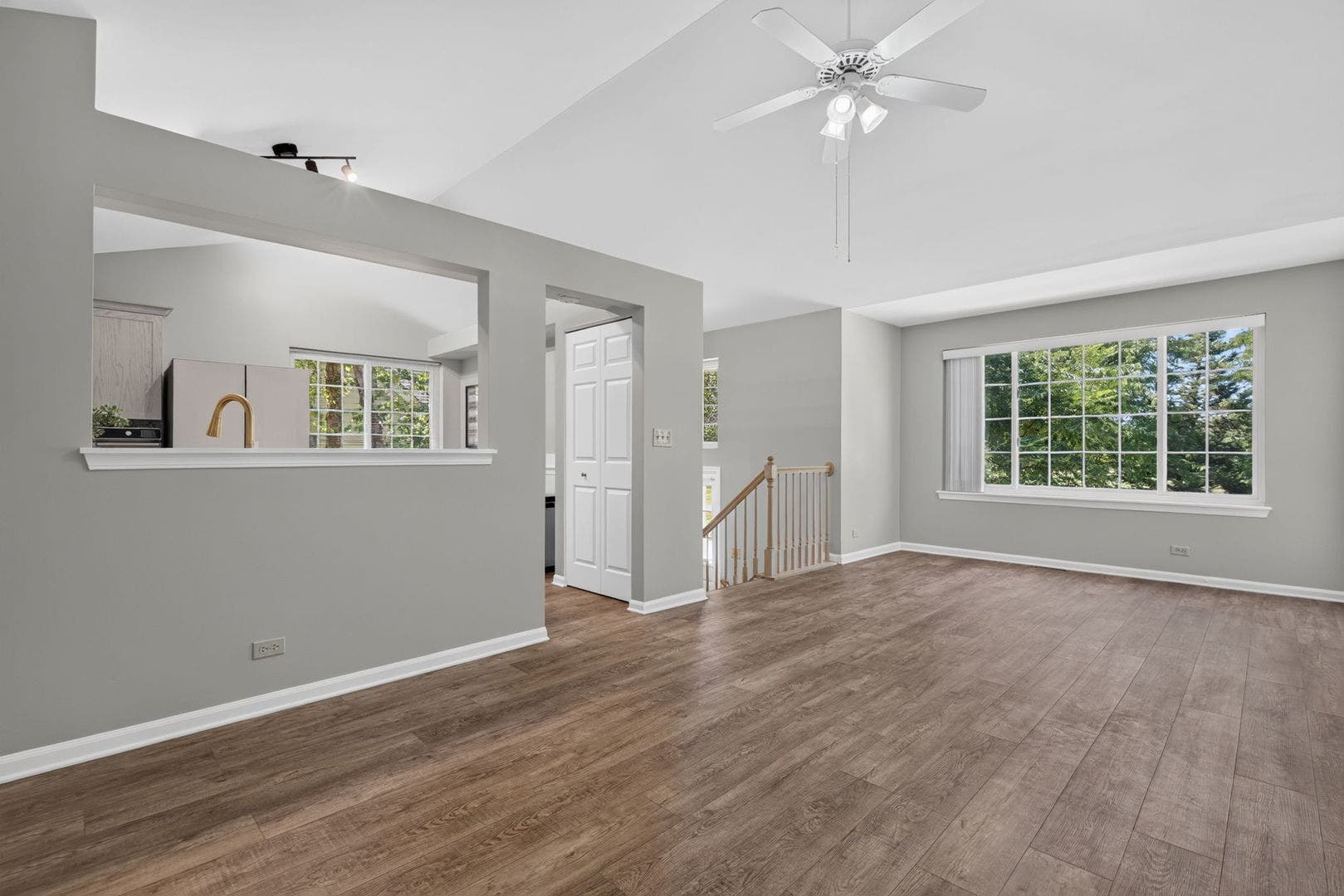 320 Fieldstone Court, #320, Bolingbrook, IL 60440 320 Fieldstone Court, #320, Bolingbrook, IL 60440