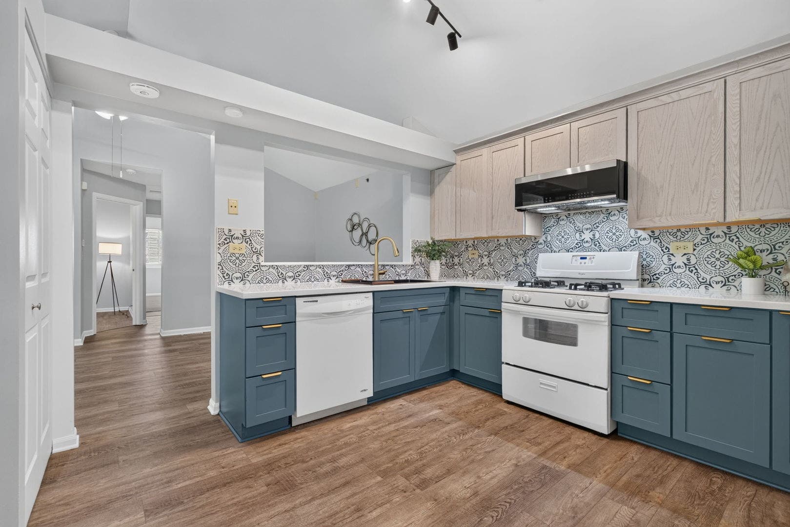 320 Fieldstone Court, #320, Bolingbrook, IL 60440 320 Fieldstone Court, #320, Bolingbrook, IL 60440