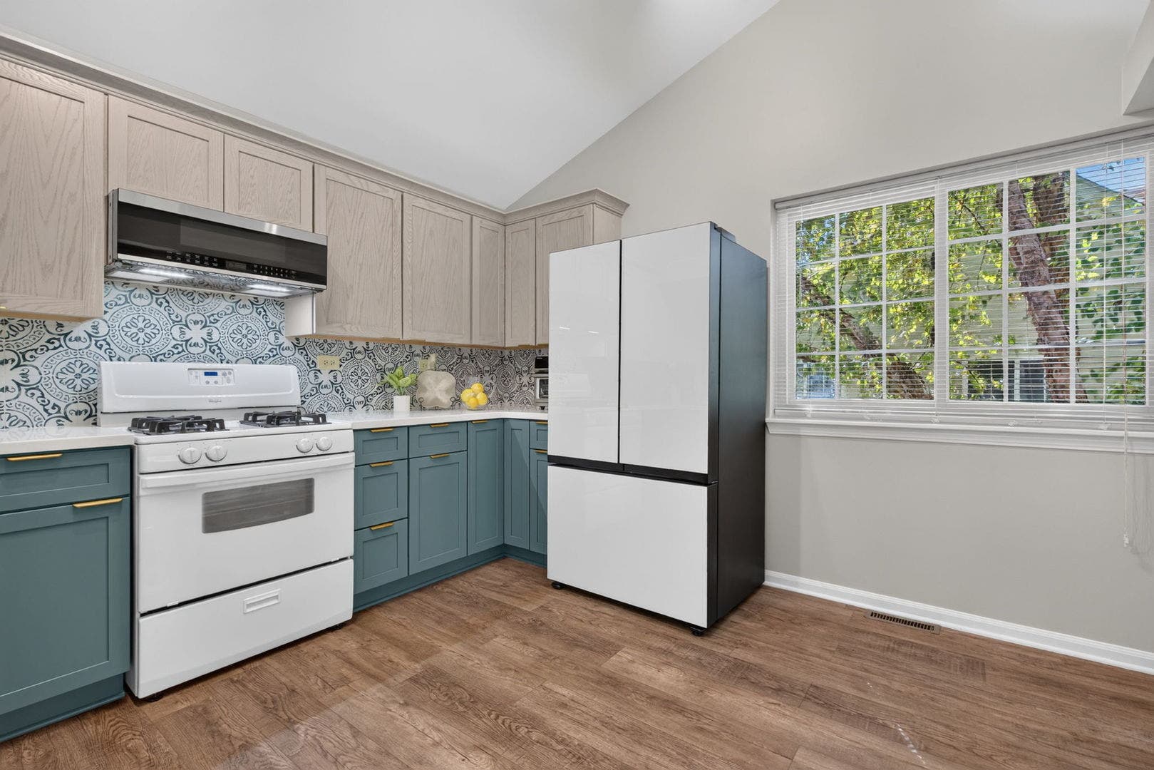 320 Fieldstone Court, #320, Bolingbrook, IL 60440 320 Fieldstone Court, #320, Bolingbrook, IL 60440