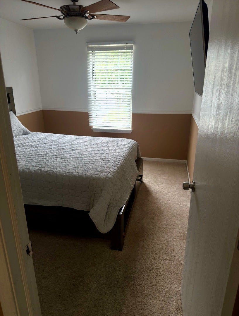 1698 Pebble Beach Circle, Elgin, IL 60123 1698 Pebble Beach Circle, Elgin, IL 60123