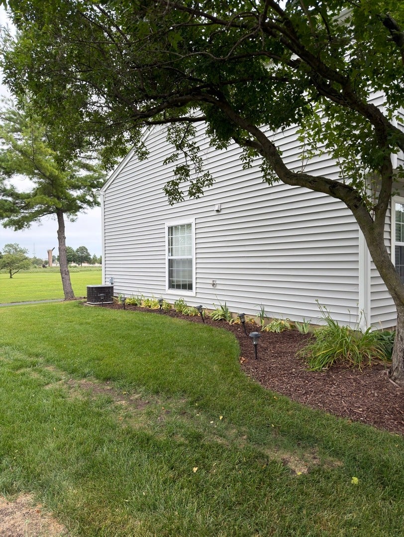 1698 Pebble Beach Circle, Elgin, IL 60123 1698 Pebble Beach Circle, Elgin, IL 60123