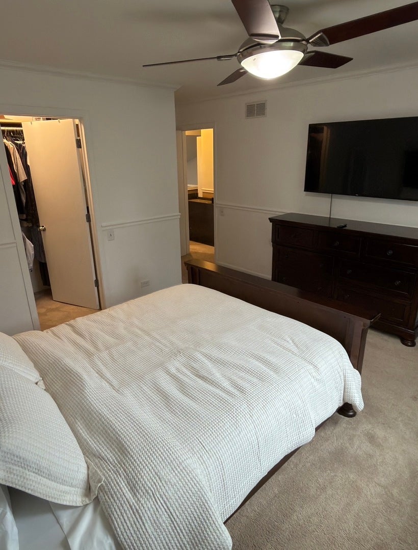 1698 Pebble Beach Circle, Elgin, IL 60123 1698 Pebble Beach Circle, Elgin, IL 60123