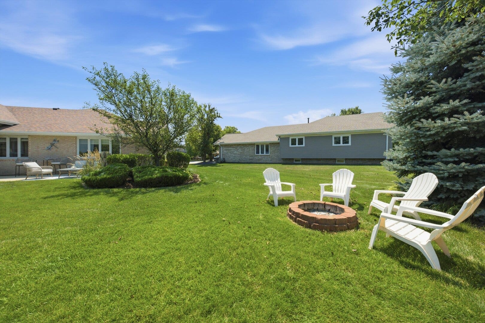 17646 Crestview Court, Orland Park, IL 60467