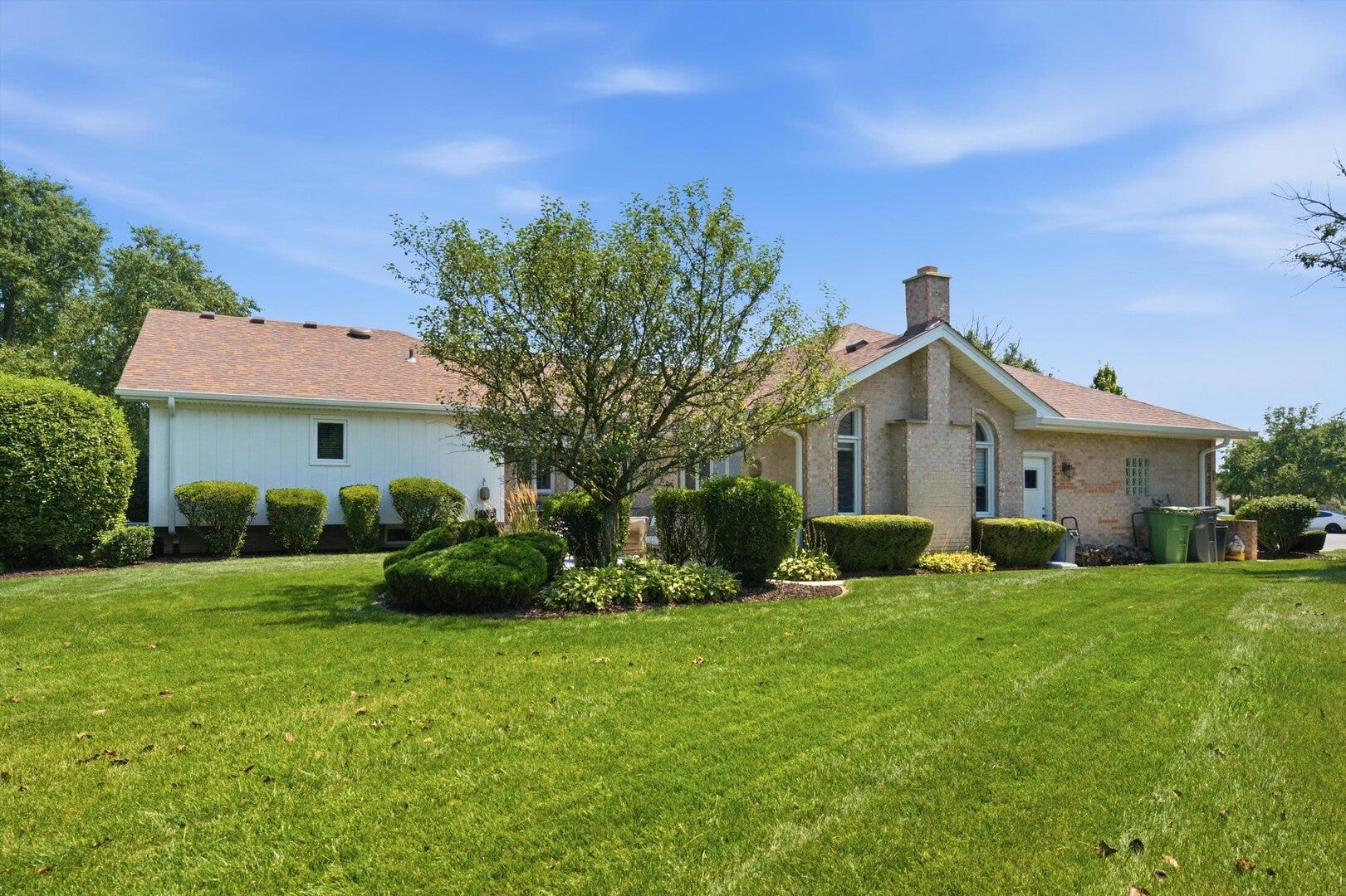 17646 Crestview Court, Orland Park, IL 60467
