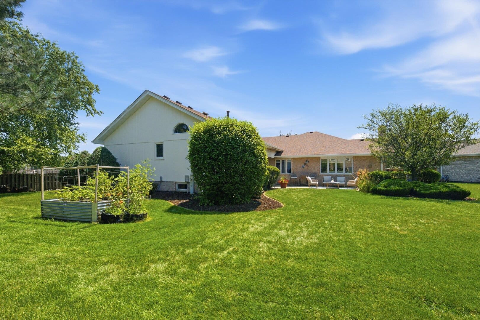 17646 Crestview Court, Orland Park, IL 60467