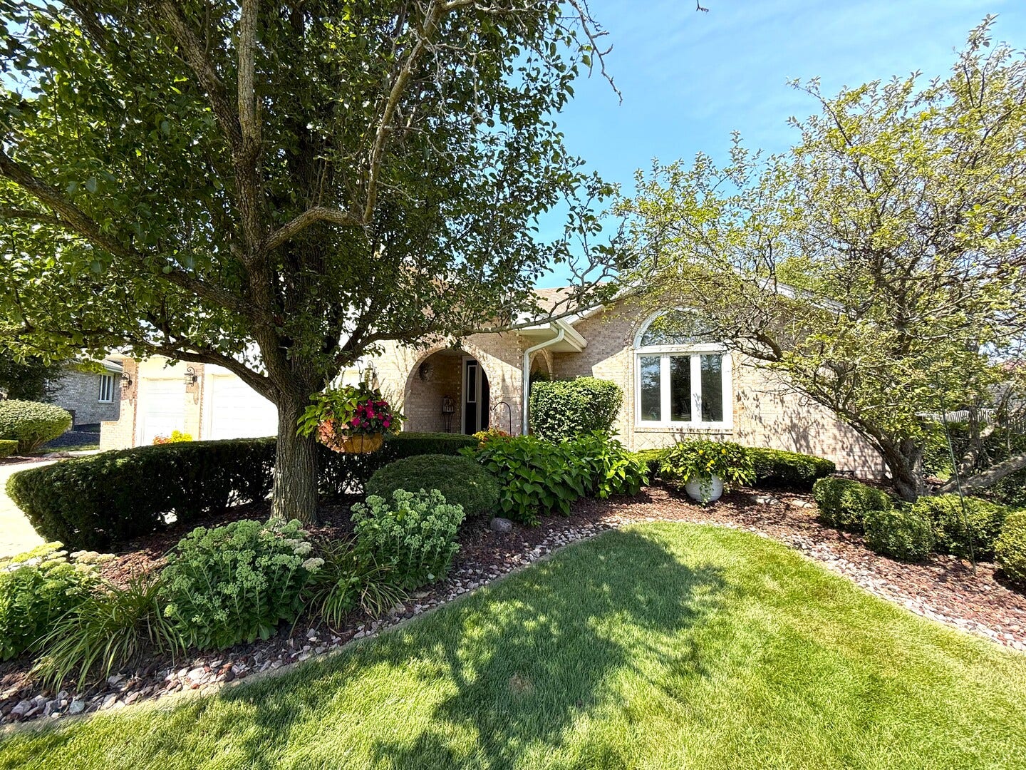17646 Crestview Court, Orland Park, IL 60467