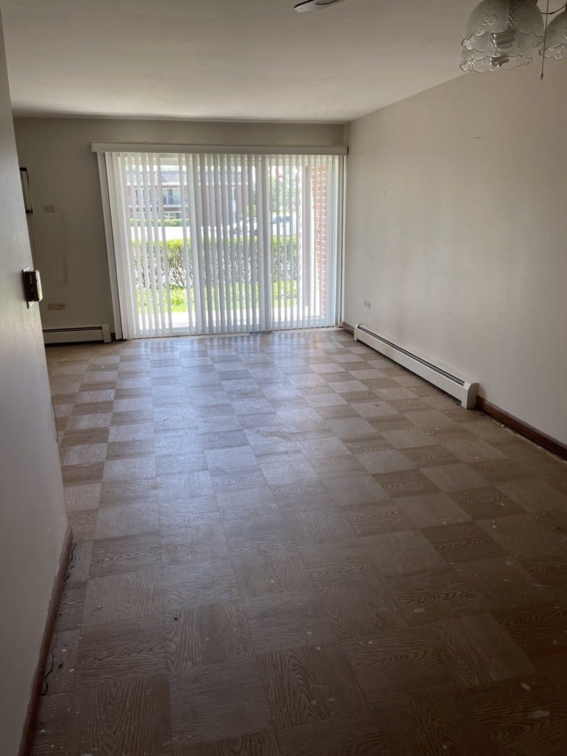4039 Saratoga Avenue, #C101, Downers Grove, IL 60515 4039 Saratoga Avenue, #C101, Downers Grove, IL 60515