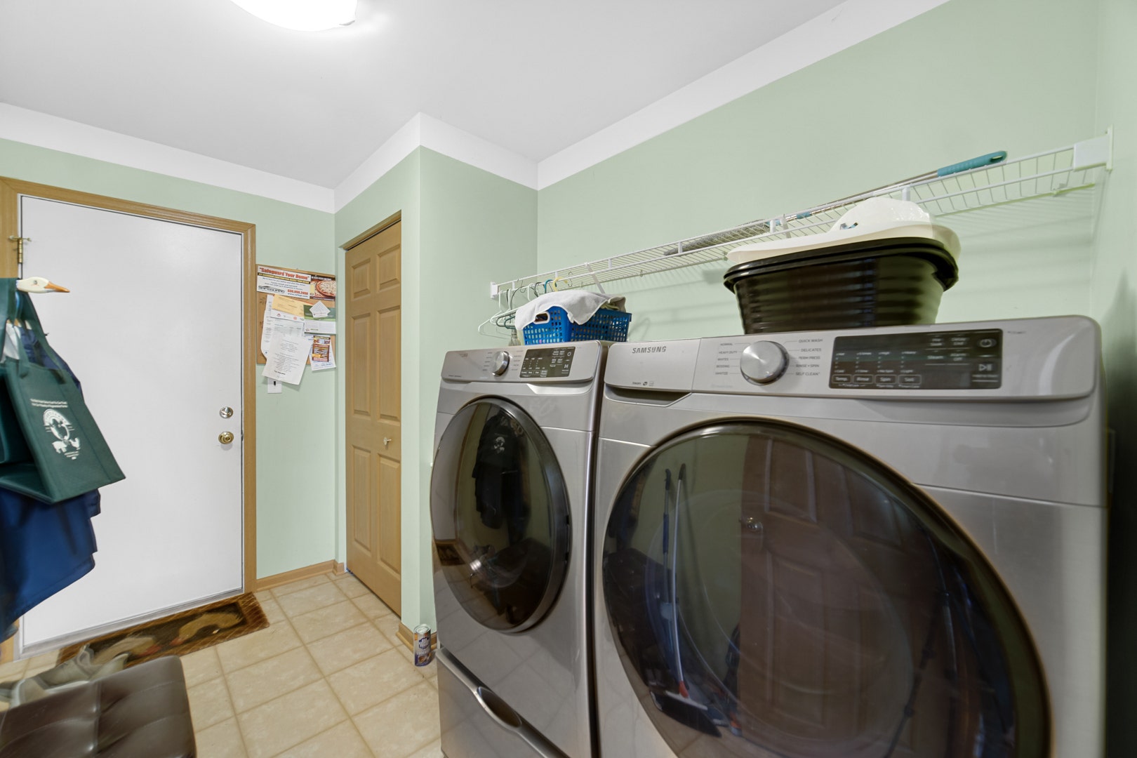 2080 Stephen Street, Aurora, IL 60502 2080 Stephen Street, Aurora, IL 60502