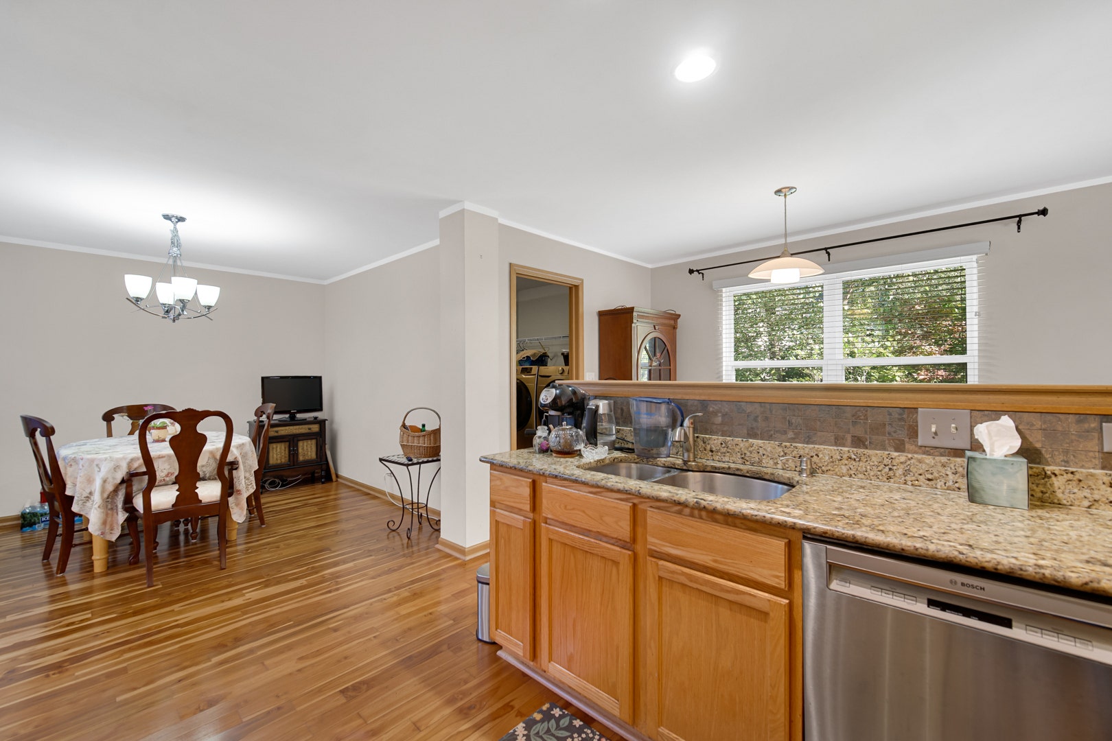 2080 Stephen Street, Aurora, IL 60502 2080 Stephen Street, Aurora, IL 60502