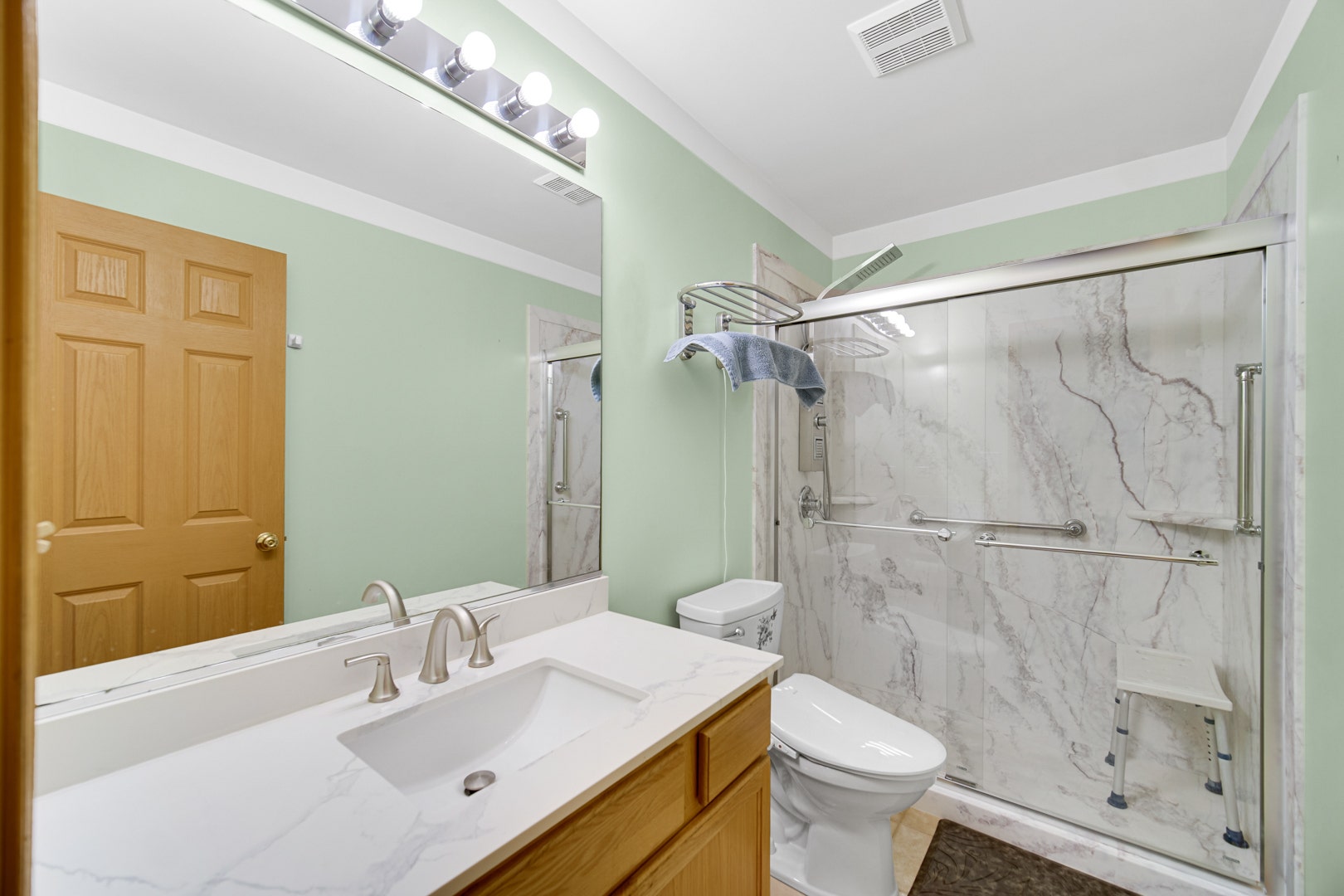 2080 Stephen Street, Aurora, IL 60502 2080 Stephen Street, Aurora, IL 60502