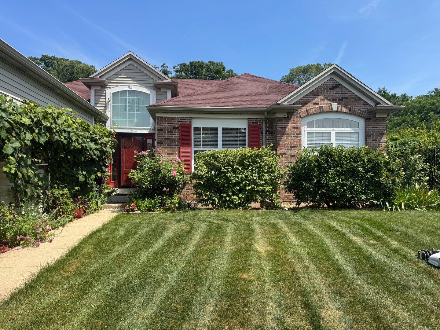 2080 Stephen Street, Aurora, IL 60502 2080 Stephen Street, Aurora, IL 60502