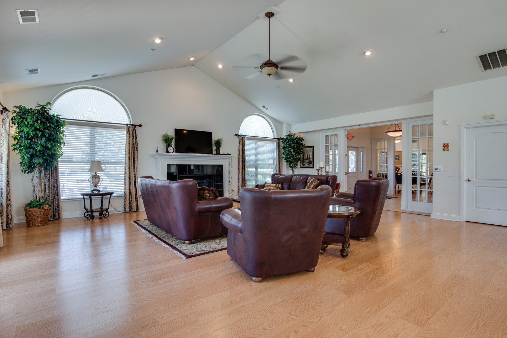 16113 S Messenger Circle, Homer Glen, IL 60491 16113 S Messenger Circle, Homer Glen, IL 60491