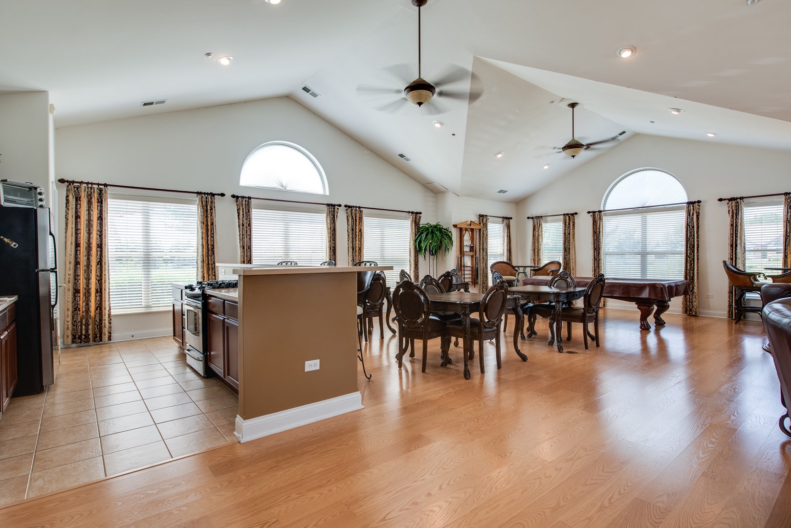 16113 S Messenger Circle, Homer Glen, IL 60491 16113 S Messenger Circle, Homer Glen, IL 60491