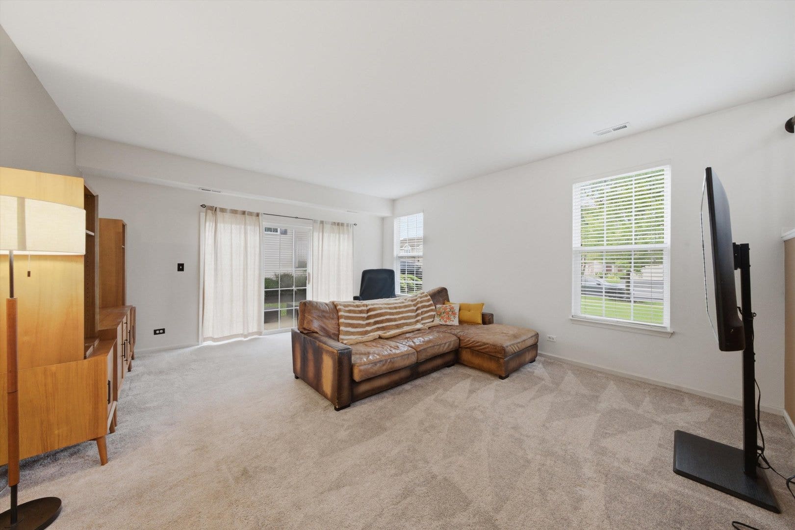 2353 Georgetown Circle, Aurora, IL 60503 2353 Georgetown Circle, Aurora, IL 60503