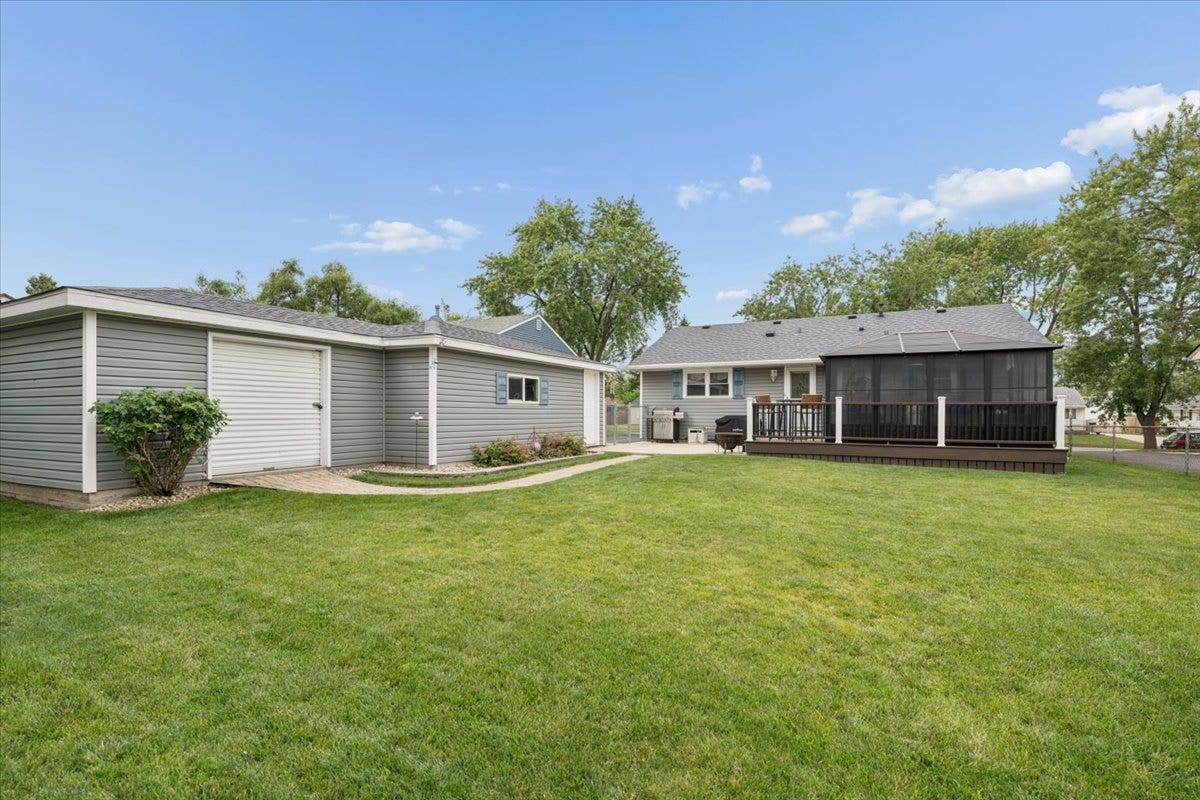 104 Sunset Strip, Joliet, IL 60435