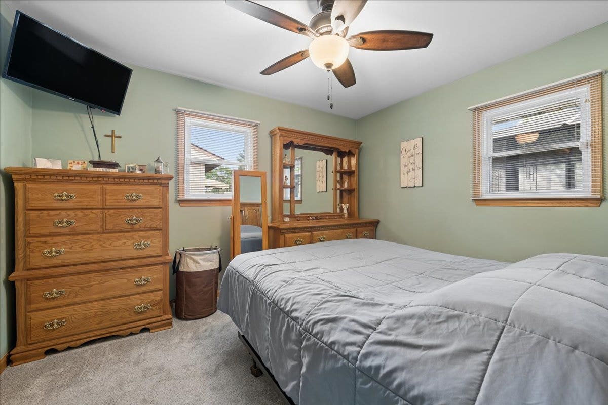 104 Sunset Strip, Joliet, IL 60435