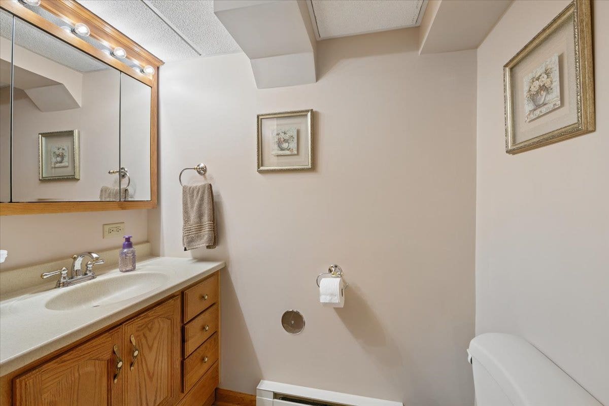 104 Sunset Strip, Joliet, IL 60435