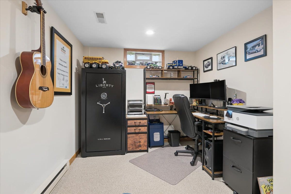 104 Sunset Strip, Joliet, IL 60435